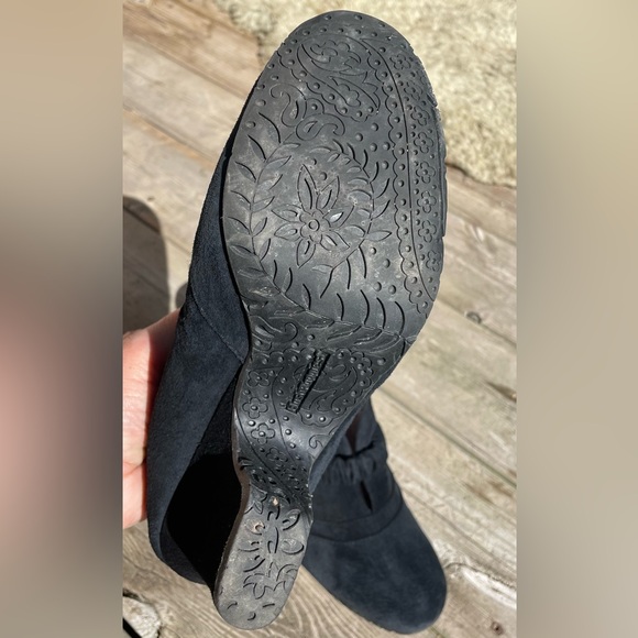 Hush Puppies Black Suede Ankle Bootie - Picture 7 of 10